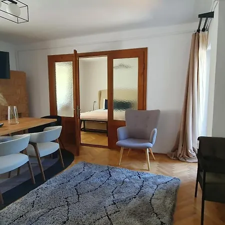 The Pines Serviced Apartments Braşov Exterior foto