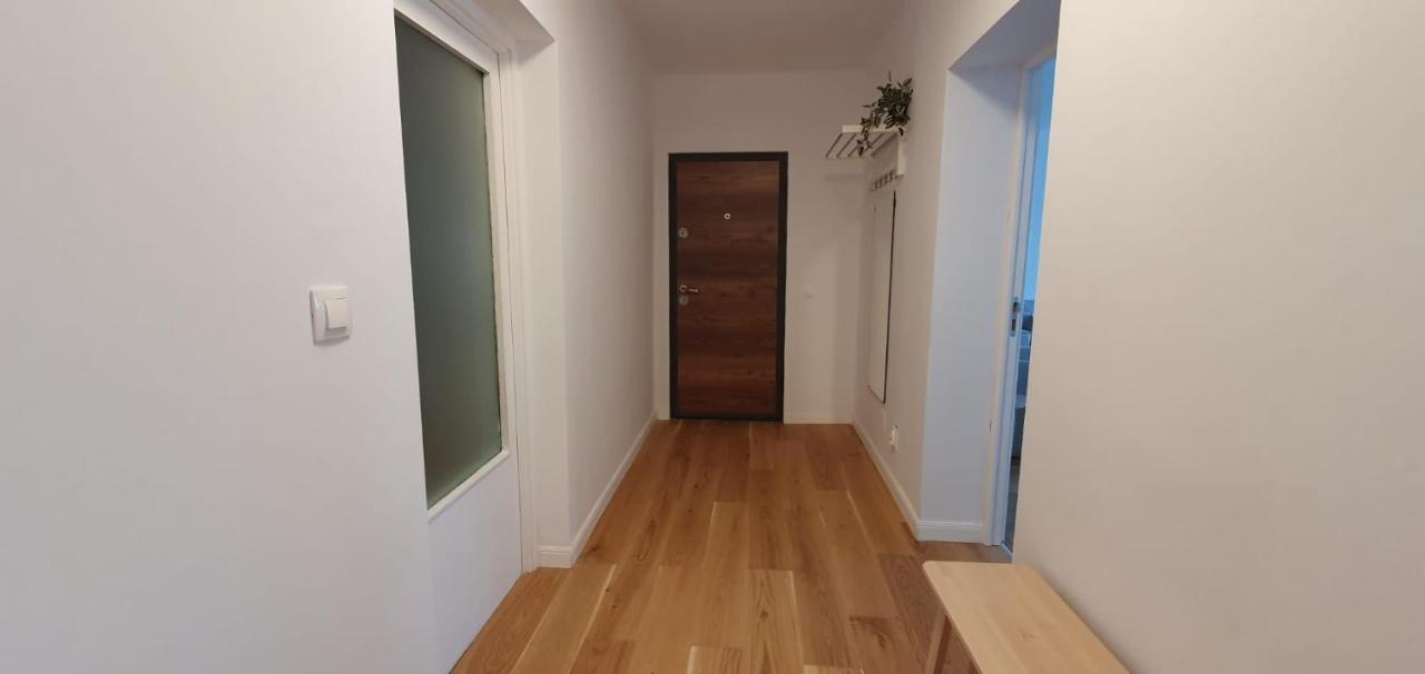 Apartamento The Pines Serviced Braşov