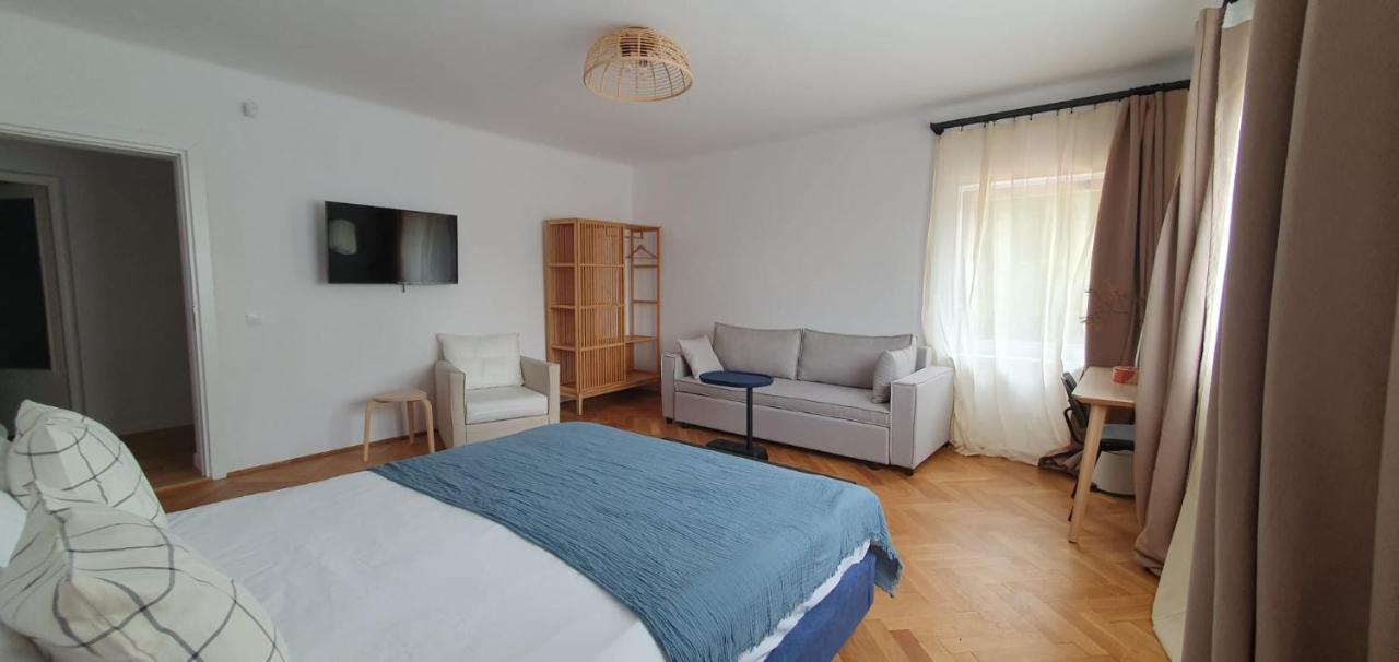 The Pines Serviced Apartamento Braşov