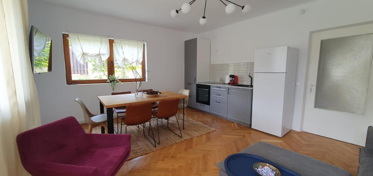 The Pines Serviced Apartamento Braşov