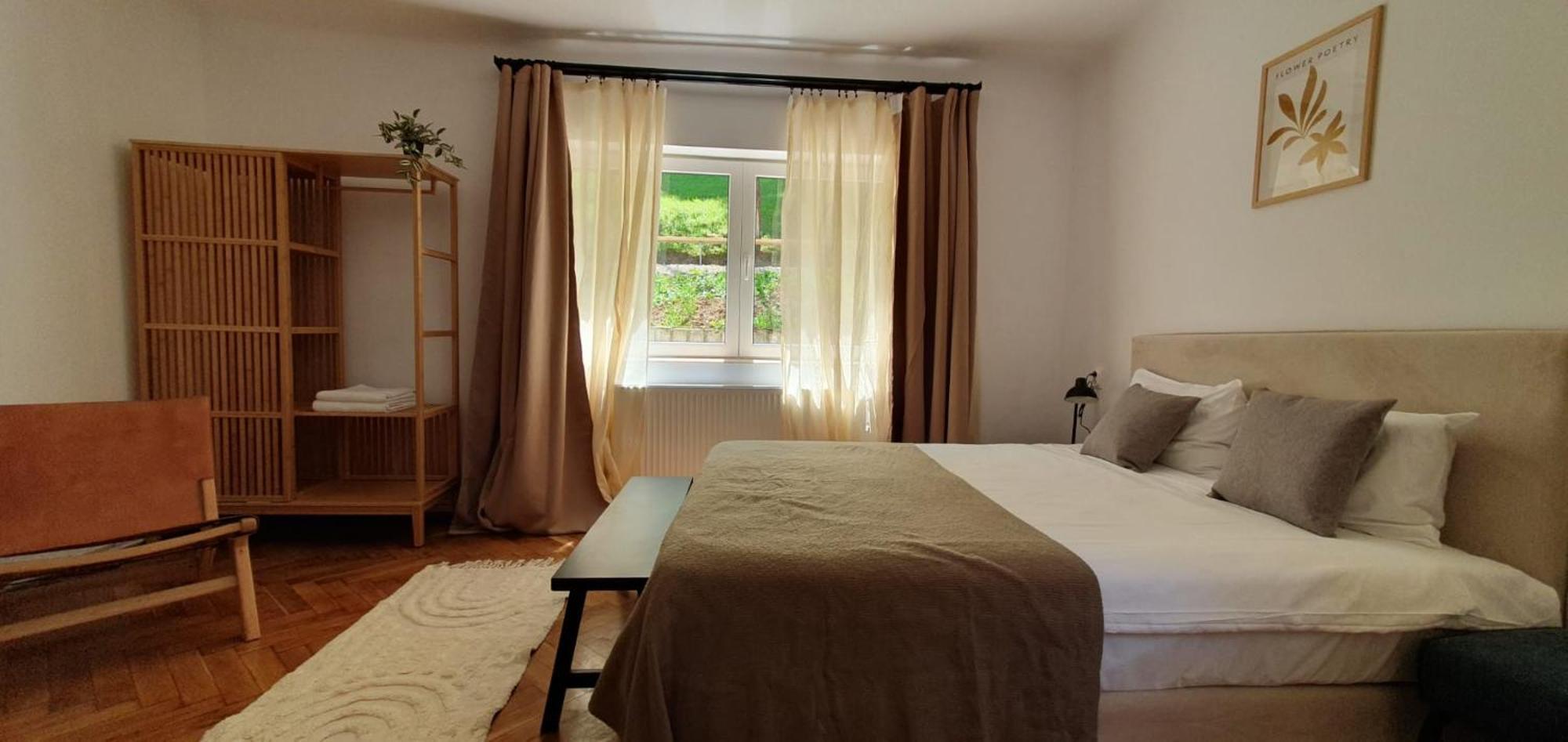 The Pines Serviced Apartamento Braşov